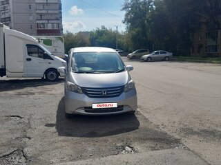 2010 Honda Freed I, серый, 970000 рублей, вид 1