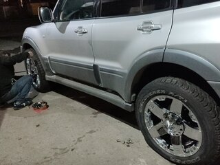 2003 Mitsubishi Pajero III Рестайлинг, серебристый, 1200000 рублей, вид 5