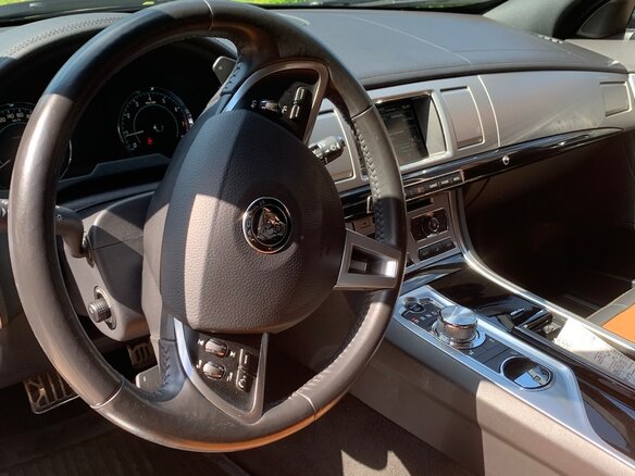 2014 Jaguar XF I Рестайлинг, чёрный, 1650000 рублей - вид 6