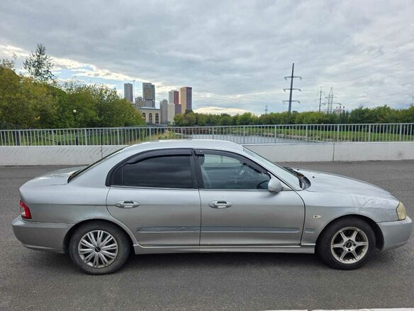 2006 Kia Magentis I Рестайлинг, серебристый, 210000 рублей - вид 4