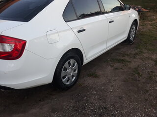 2017 Skoda Rapid I Рестайлинг, белый, 820000 рублей, вид 5