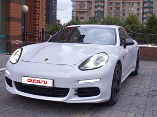 2015 Porsche Panamera 4S I Рестайлинг, белый, 3400000 рублей, вид 1