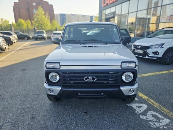 2026 Lada (ВАЗ) Niva Legend I, серебристый, 1259000 рублей - вид 1