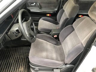 1992 Mazda 626 III (GD), белый, 575000 рублей, вид 3