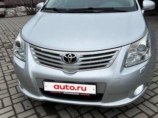 2011 Toyota Avensis III, серебристый, 1490000 рублей, вид 1