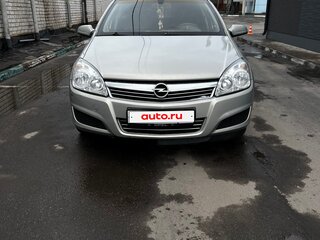 2008 Opel Astra H Рестайлинг, серебристый, 530000 рублей, вид 3