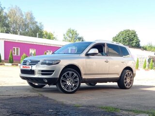 2008 Volkswagen Touareg I Рестайлинг, серебристый, 1000000 рублей, вид 1