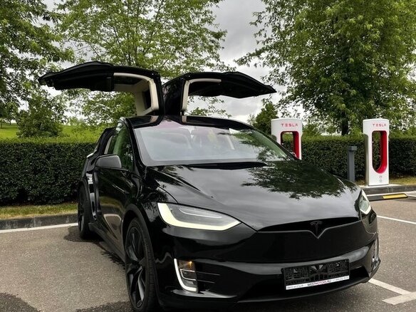 2016 Tesla Model X P90D I, чёрный, 4190000 рублей - вид 5