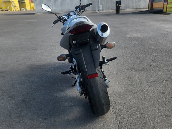2003 Honda CB 600F Hornet, серебристый, 420000 рублей - вид 6