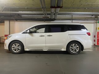 2017 Kia Carnival III, белый, 1950000 рублей, вид 4
