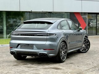 2026 Porsche Cayenne Coupé III Рестайлинг, голубой, 19900000 рублей, вид 3