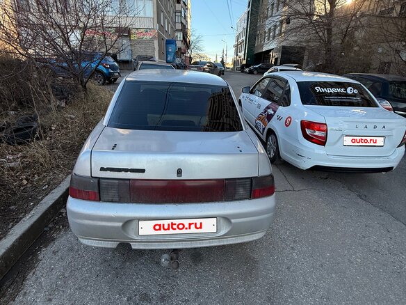 2004 Lada (ВАЗ) 2110, серебристый, 95000 рублей - вид 3
