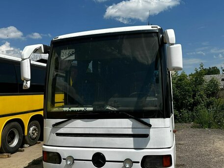1999 Mercedes-Benz Tourismo, белый, 2300000 рублей, вид 2