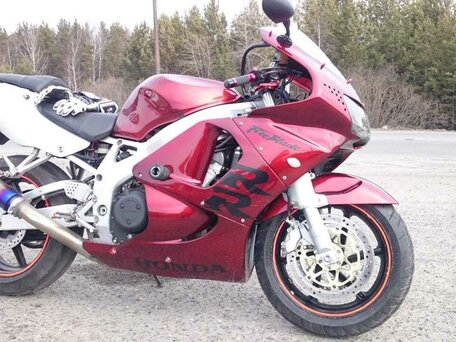 1997 Honda CBR 900RR Fireblade, красный, 350000 рублей, вид 1