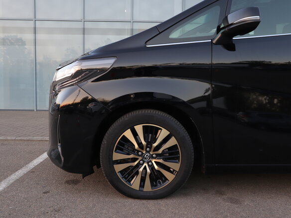 2019 Toyota Alphard III Рестайлинг, чёрный, 5400000 рублей - вид 17