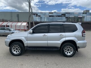 2005 Toyota Land Cruiser Prado 120 Series, серебристый, 1700000 рублей, вид 4