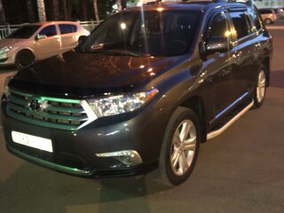 2011 Toyota Highlander II (XU40) Рестайлинг, серебристый, 2000000 рублей, вид 1