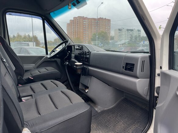 2005 Volkswagen LT, белый, 1600000 рублей - вид 5