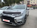 2019 Mitsubishi Outlander III Рестайлинг 3, серебристый, 2500000 рублей - вид 1