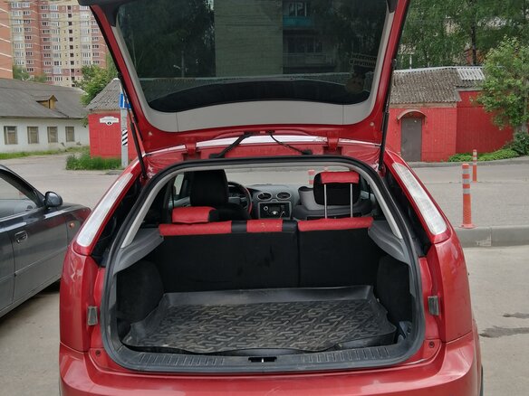 2008 Ford Focus II Рестайлинг, красный, 350000 рублей - вид 12