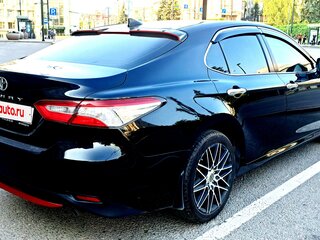 2021 Toyota Camry VIII (XV70) Рестайлинг, чёрный, 2750000 рублей, вид 3