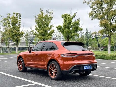 2022 Porsche Macan I Рестайлинг 2, жёлтый, 5402000 рублей, вид 5