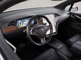 2017 Tesla Model X 100D I, белый, 4650000 рублей, вид 5