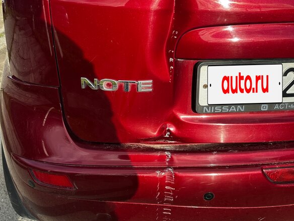 2011 Nissan Note I Рестайлинг, красный - вид 8
