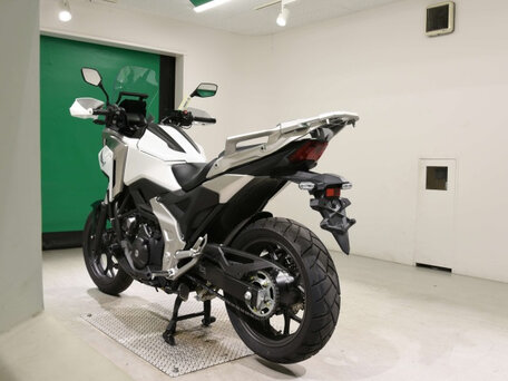 2023 Honda NC 750X, белый, 900000 рублей, вид 5