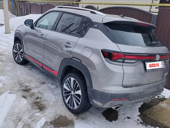 2024 Changan CS35 Plus I Рестайлинг, серебристый, 2000000 рублей - вид 1