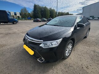 2015 Toyota Camry VII (XV50) Рестайлинг, чёрный, 1900000 рублей, вид 1