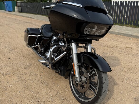 2017 Harley-Davidson Road Glide Special, чёрный, 1400000 рублей - вид 8