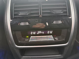 2021 BMW X7 40i I (G07), чёрный, 6950000 рублей, вид 4
