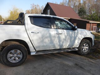 2020 Mitsubishi L200 V Рестайлинг, белый, 3600000 рублей, вид 4