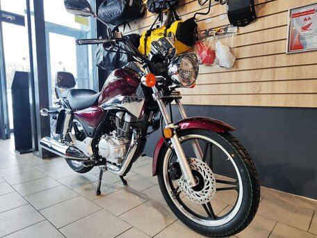 2024 Honda Shadow 150, пурпурный, 279900 рублей, вид 2