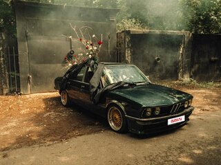 1981 BMW 5 серии 520i I (E12) Рестайлинг, зелёный, 1750000 рублей, вид 4