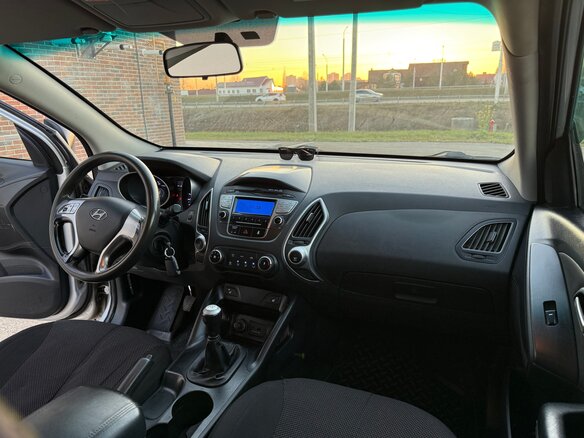2011 Hyundai ix35 I, серебристый, 895000 рублей - вид 20