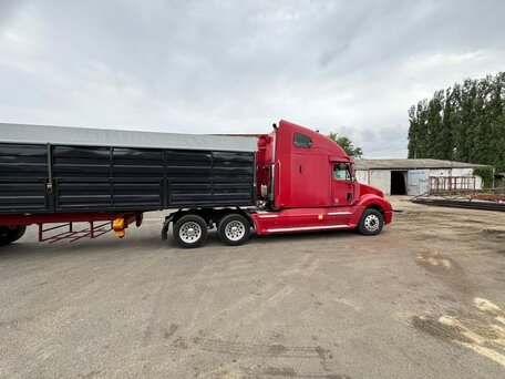2000 Schmitz Cargobull SKO, красный, 1550000 рублей, вид 4
