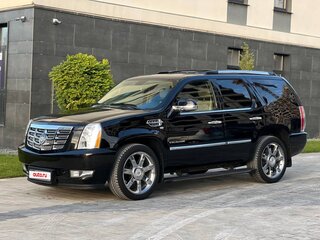 2011 Cadillac Escalade III, чёрный, 2100000 рублей, вид 1