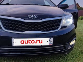 2015 Kia Rio III Рестайлинг, чёрный, 1000000 рублей, вид 4