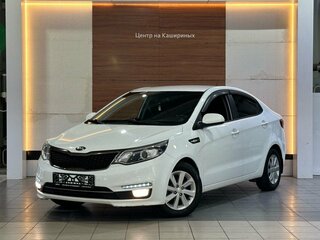 2017 Kia Rio III Рестайлинг, белый, 1149000 рублей, вид 1