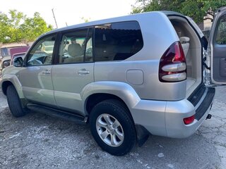 2004 Toyota Land Cruiser Prado 120 Series, серый, 1950000 рублей, вид 2