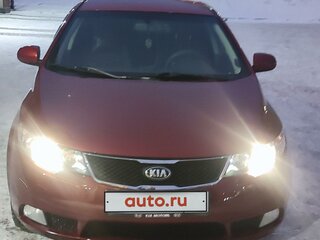 2011 Kia Cerato 4-speed II, красный, 800000 рублей, вид 1
