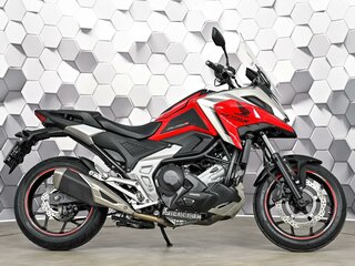2021 Honda NC 750X, красный, 977000 рублей, вид 3