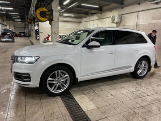 2016 Audi Q7 II (4M), белый, 4890000 рублей, вид 2
