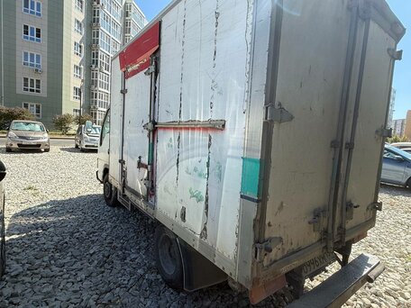 1995 Isuzu Elf (N-series), белый, 790000 рублей, вид 3