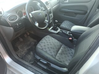 2009 Ford Focus II Рестайлинг, серебристый, 520000 рублей, вид 2