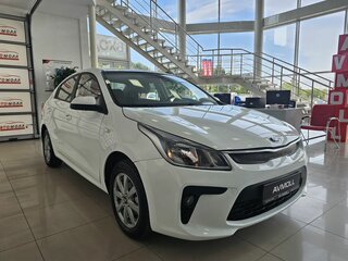 2019 Kia Rio IV, белый, 1369000 рублей, вид 4