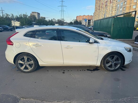 2013 Volvo V40 II, белый, 920000 рублей - вид 1