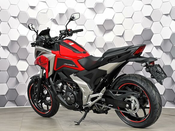 2021 Honda NC 750X, красный, 977000 рублей - вид 7